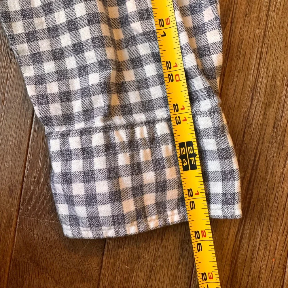 Banana Republic Luxe Flannel Button Up Mens L Camden Fit Gingham Grey Casual